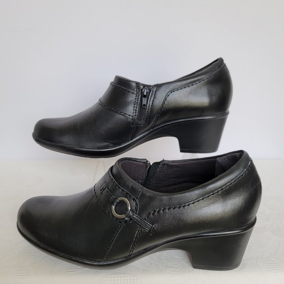 CLARKS Genette Curve Leather Slip-On Shoes- Black color- Women's Size 9.5M - Picture 9 of 13